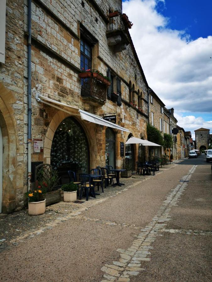 Bed and Breakfast Le Coq En Repos Saint-Sylvestre-sur-Lot Экстерьер фото